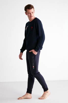 U.S. Polo Assn. - 2 İplik Yuvarlak Yaka Kol ve Paça Manşetli Cepli Erkek Pijama Takım (1)