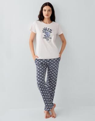 Anne baba çocuk uyumlu aile pijama takımı. %100 pamuk kumaş, yazlık rahat kesim ve modern deniz temalı tasarım - 11