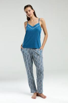 Arnetta Kadın 3'lü Pijama Takım, Cepli Pantolon, İp Askılı Atlet ve Sabahlık Takım - 5