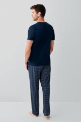 Erkek %100 Pamuk Düğmeli Yaka Pijama Takımı – Kısa Kollu Düğmeli Yaka Üst & Cepli Desenli Uzun Alt - 4