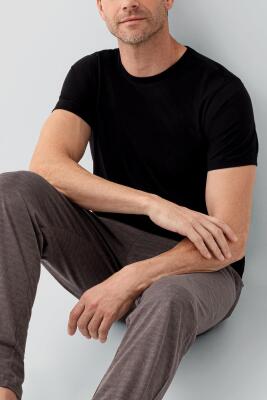 Erkek %100 Pamuklu Pijama Takımı – Kısa Kollu Üst & Celi Uzun Alt | Rahat Kalıp  - 2