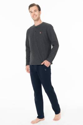 U.S. Polo Assn. - Erkek Düğmeli Yaka Uzunkol Kışlık Pijama Takım (1)