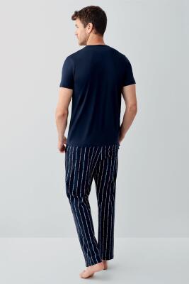 Erkek Lacivert %100 Pamuk Kısa Kollu Pijama Takımı – Çizgili Cepli Alt, Düz Renk Üst, Rahat Kesim  - 4