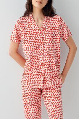 Kadın %100 Pamuk Kısa Kollu Düğmeli Pijama Takımı – Kalpli Desen, Yazlık Rahat Ev Giyimi - 3