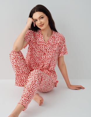 Kadın %100 Pamuk Kısa Kollu Düğmeli Pijama Takımı – Kalpli Desen, Yazlık Rahat Ev Giyimi - 1