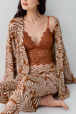 Kadın 3’lü Desenli Pijama & Ev Giyim Seti – Dantelli Bralet Sütyen , Pantolon ve Sabahlık, %50 Pamuk %50 Modal - 5