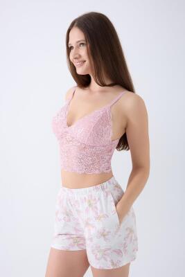 Kadın %50 Pamuk %50 Modal 3’lü Dantelli Şort Pijama & Sabahlık Seti – Hafif, Nefes Alan Ev Giyim Takımı - 3