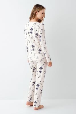 Kadın Çiçek Desenli Uzunkol Pijama Takım, Dantel detaylı - 4