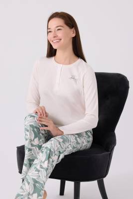 Kadın Çiçek Baskılı Düğmeli Yaka Uzunkol Pijama Takım, Viskon Dokuma, Büyük Beden Kadın Pijama Takım - 3