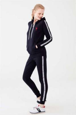 U.S. Polo Assn. - Kadın Fermuarlı Kapüşonlu Pijama Takımı (1)