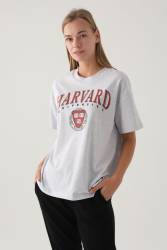 Kadın Harvard University Lisanslı Oversize T-shirt, Pamuklu T-shirt, Kısakol Oversize T-shirt - Thumbnail