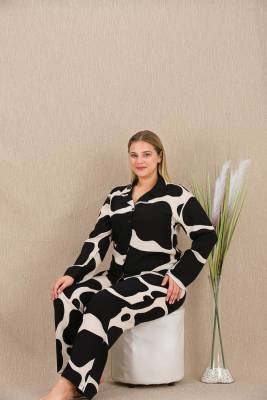 REN - Kadın Siyah Beyaz Desen Büyük Beden Düğmeli Pijama Takım, Belmando Dokuma Viskon kumaş (1)