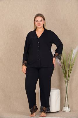 REN - Kadın Siyah Büyük Beden Pijama Takım, Düğmeli ve Uzunkollu, bilek ve paça dantelli, viskon Kumaş (1)