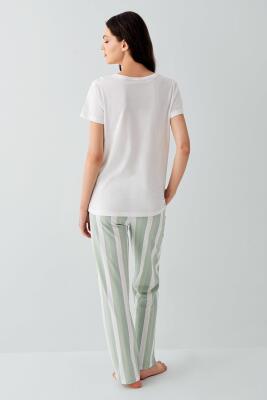 Kadın Yazlık %100 Pamuk Cepli Pijama Takımı – Kısa Kollu, Çizgili Alt, Rahat Ev Giyimi - 8