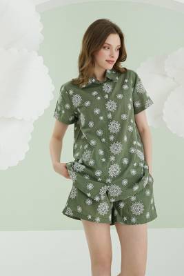 NBB - NBB %100 Pamuklu Yeşil Çiçek Desenli Şortlu Önden Düğmeli Pijama Takımı