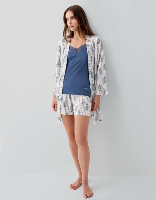 Pierre Cardin Kadın 3’lü Kutulu Pijama Takımı %50 Pamuk %50 Modal – Askılı Atlet, Cepli Şort ve Sabahlık, Tam Kalıp - 2