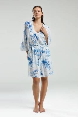 Pierre Cardin Kadın 3'lü Takım, Askılı Beyaz Atlet, Çiçekli Şort Çiçekli Sabahlık Takım - 3