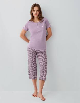 Pierre Cardin Kadın %50 Pamuk %50 Modal Kapri Pijama Takımı – Düğmeli Kısa Kollu Üst ve Desenli Kapri Alt - 2