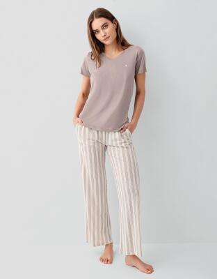Pierre Cardin Kadın V Yaka Kısa Kollu Pamuk Modal Pijama Takımı – Çizgili Alt Rahat Kesim - 2