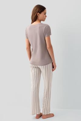 Pierre Cardin Kadın V Yaka Kısa Kollu Pamuk Modal Pijama Takımı – Çizgili Alt Rahat Kesim - 4