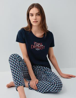 Pierre Cardin Kadın Yazlık Kısa Kollu Pijama Takımı – %50 Modal %50 Pamuk, Desenli Uzun Alt, Baskılı Üst - 9