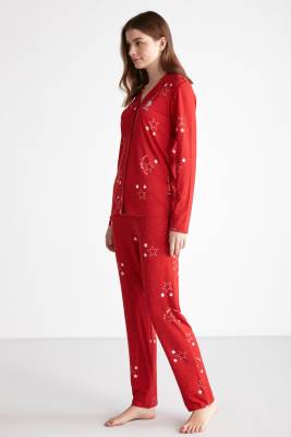 U.S. Polo Assn. - Yıldız Temalı Kadın %100 Pamuk Pijama Takımı, Boydan Düğmeli Uzun Kol Mevsimlik Pijama Takım (1)